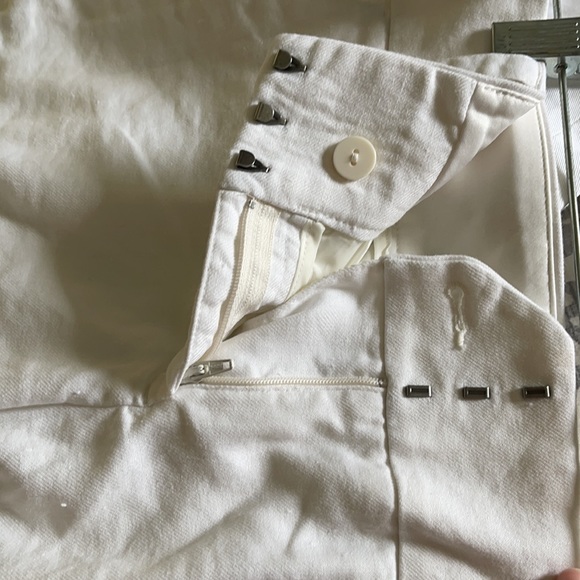 Express White Shorts - Picture 4 of 4